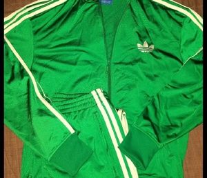 ITS BACK**GREAT DEAL** UNISEX Adidas tracksuit
